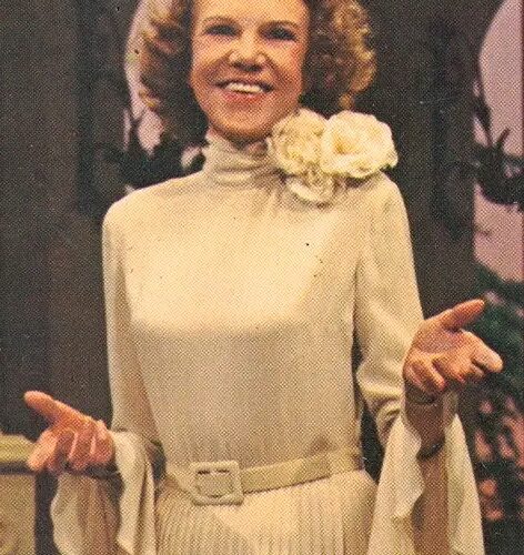 Kathryn Kuhlman Biography: Age, Music Career, Family, Songs & Pictures