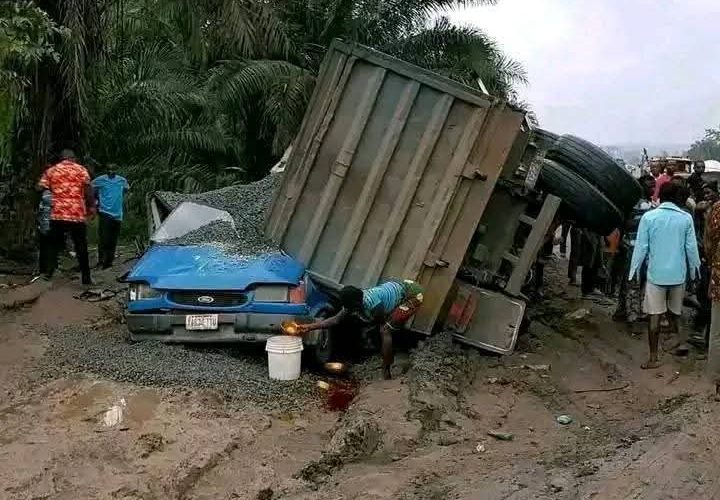 Trailer crushes 17 to death on Calabar-Itu highway