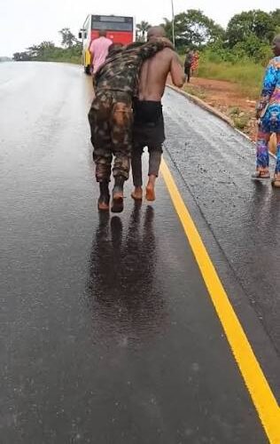 Army Truck Crashes In Abia During Heavy Rain, Soldiers Injured